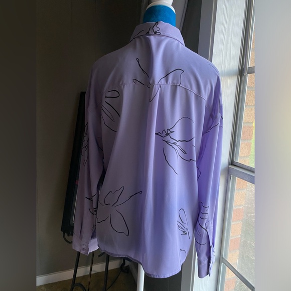 Women’s Worthington long sleeves blouse. - Picture 8 of 16